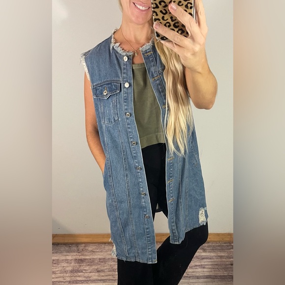 Jackets & Blazers - Denim Duster. Size Large/XL